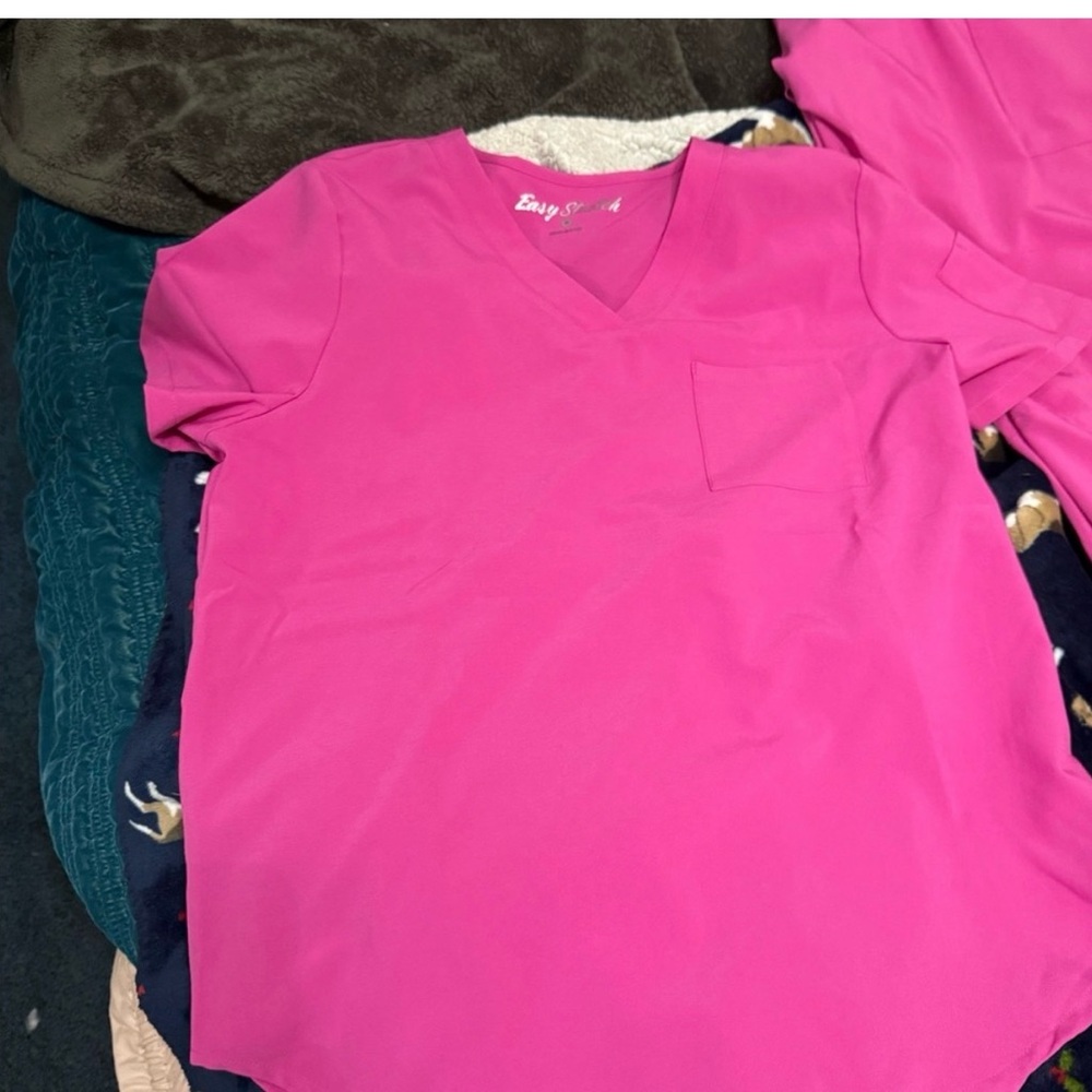 Brand new medium pink scrub are